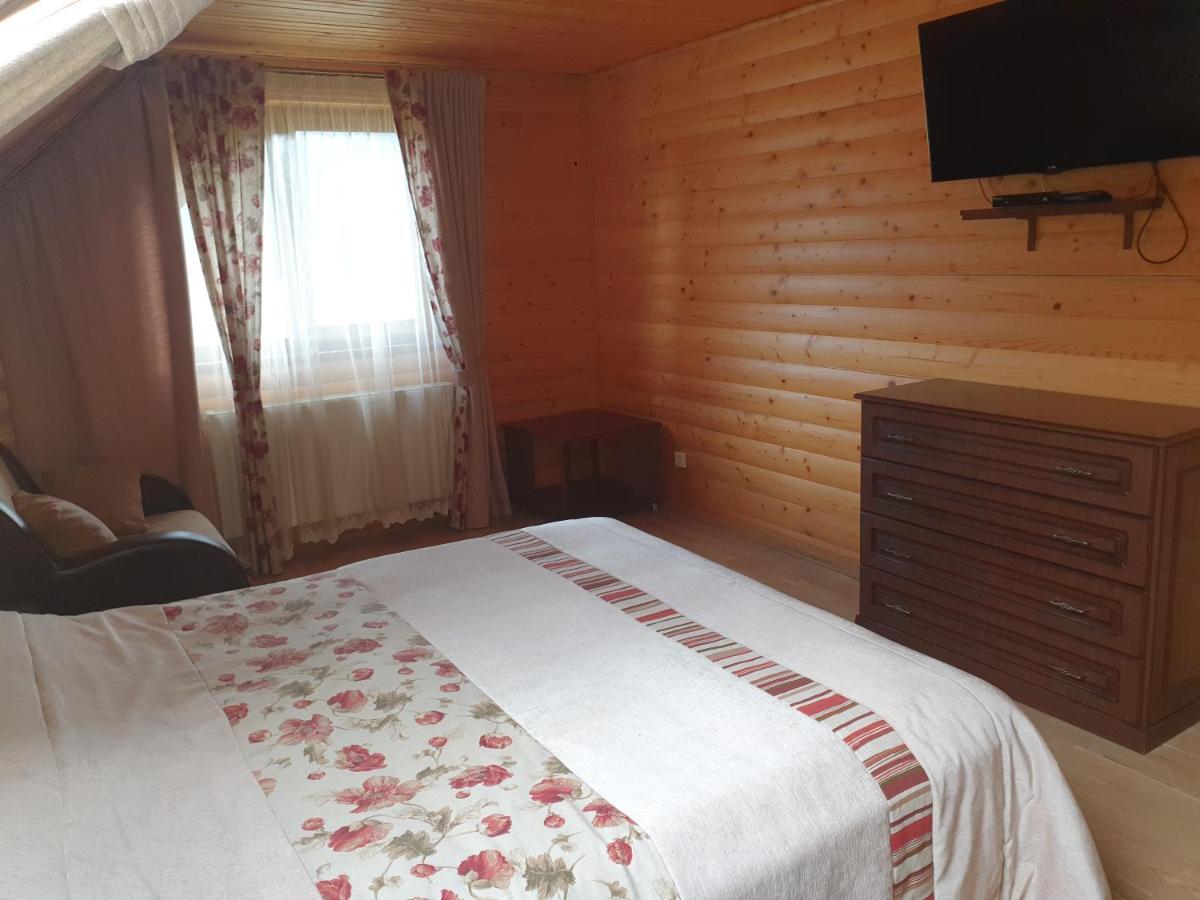 Chalet 888 Cottages Palyanytsya Esterno foto