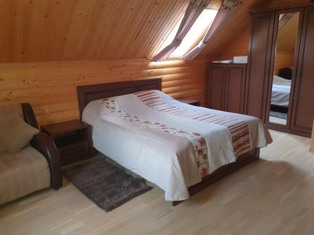 Chalet 888 Cottages Palyanytsya Esterno foto